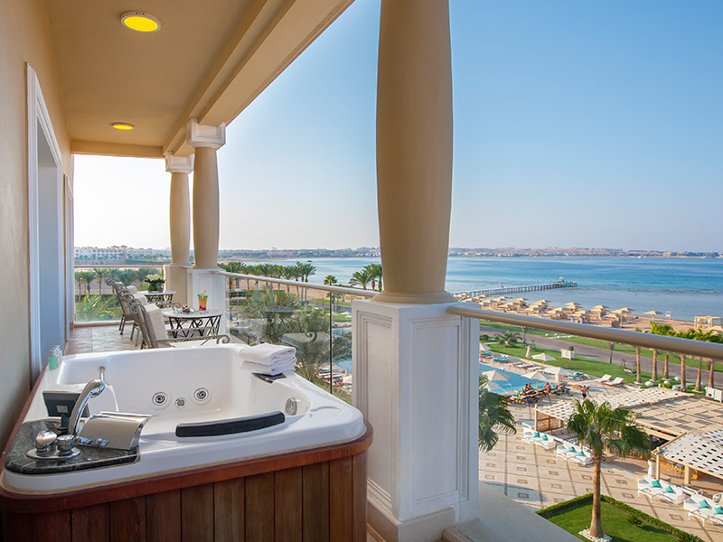 Le Reve Suite Prime Sea View and Pool View